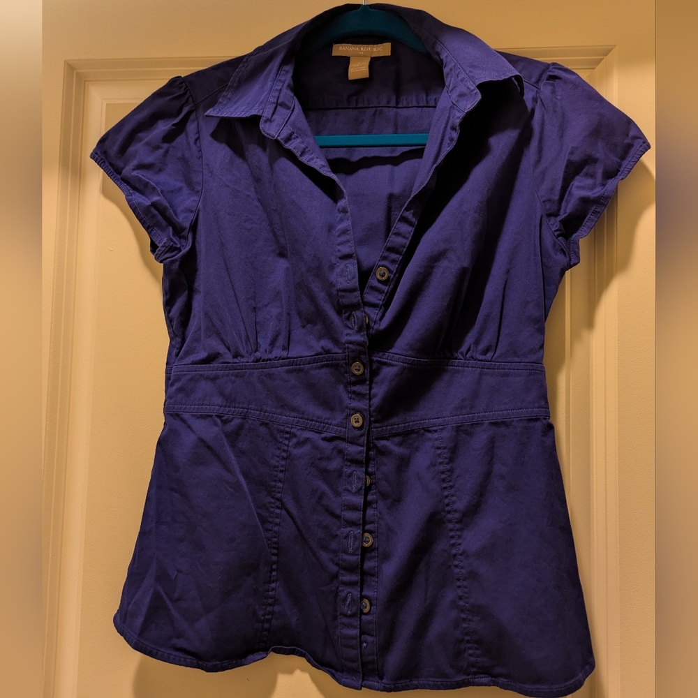 Women's Banana Republic Purple Button-Down Shirt Size 4
